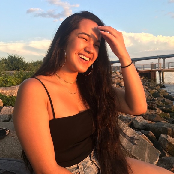 Meet your Posher, Amanda - Picture 1 of 1